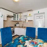 Pavilion Appartement Kampor