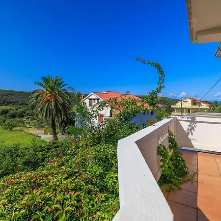 Apartament Pavilion *